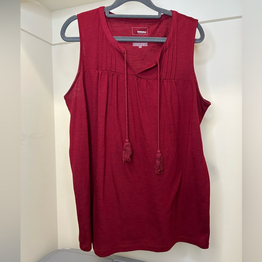 Women's large Sonoma sleeveless shirt